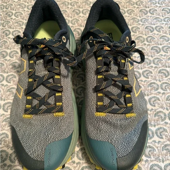 New balance fresh foam - Picture 3 of 5